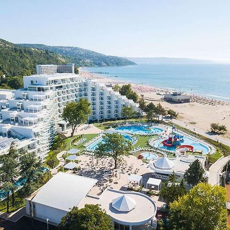 Maritim Hotel Paradise Blue Албена Екстериор снимка