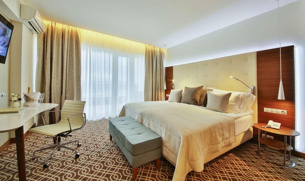 Maritim Hotel Paradise Blue Албена Стая снимка