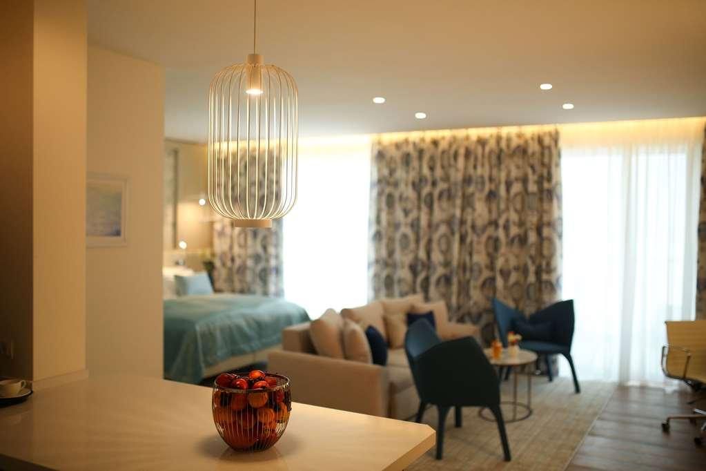 Maritim Hotel Paradise Blue Албена Стая снимка